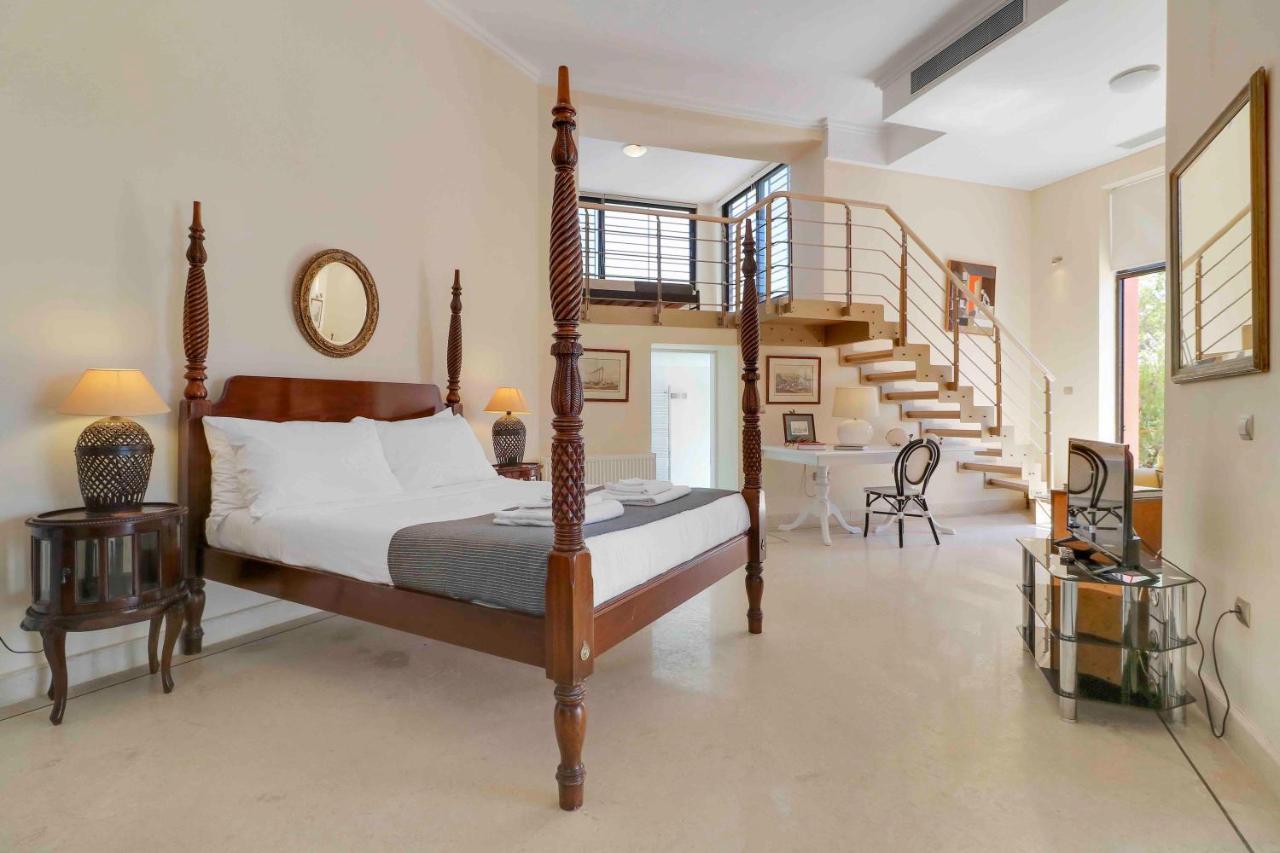 Black Diamond Beachfront Pool Villa Pasithea In Sounio, Athens Соунио Екстериор снимка