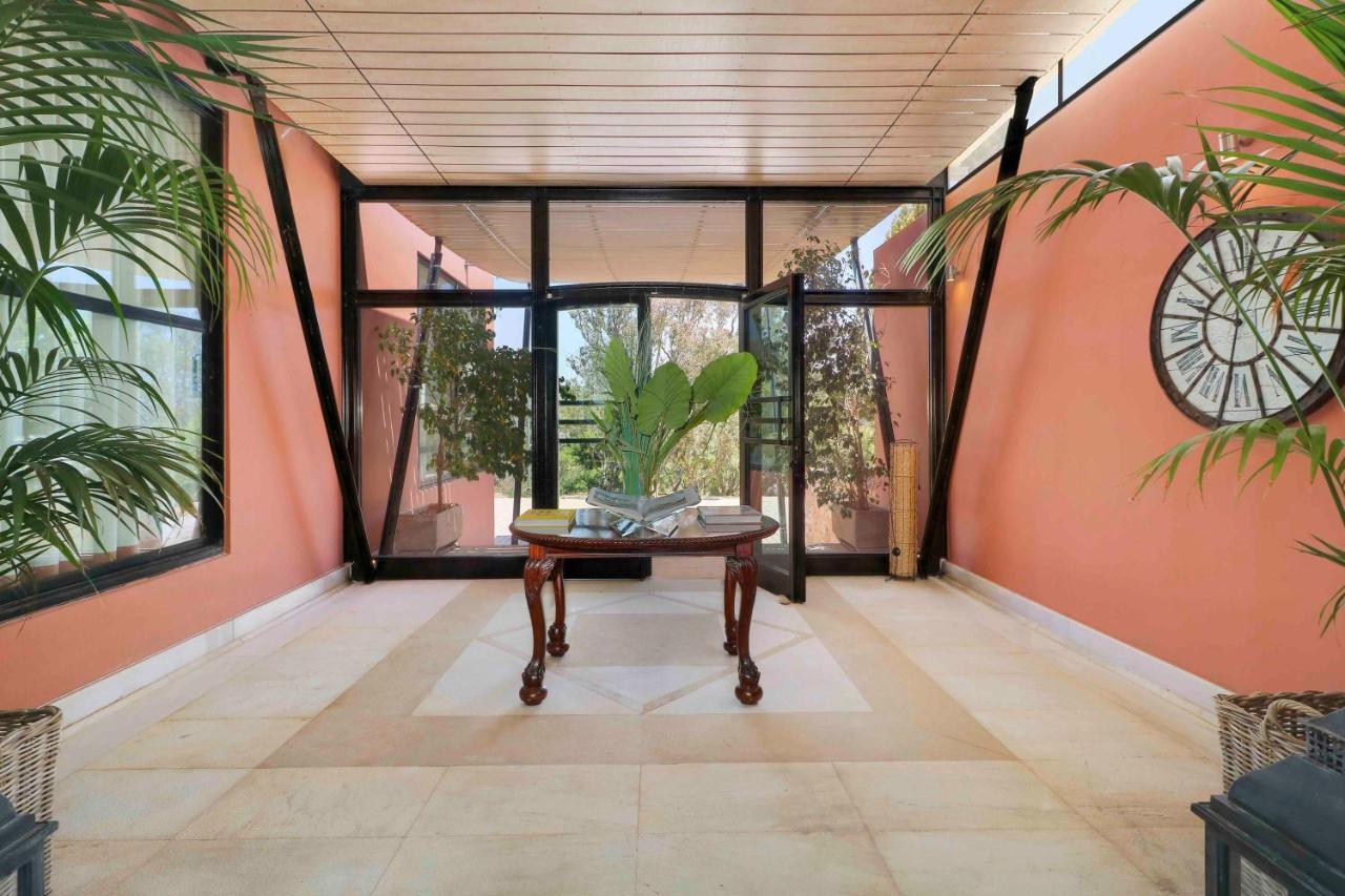 Black Diamond Beachfront Pool Villa Pasithea In Sounio, Athens Соунио Екстериор снимка
