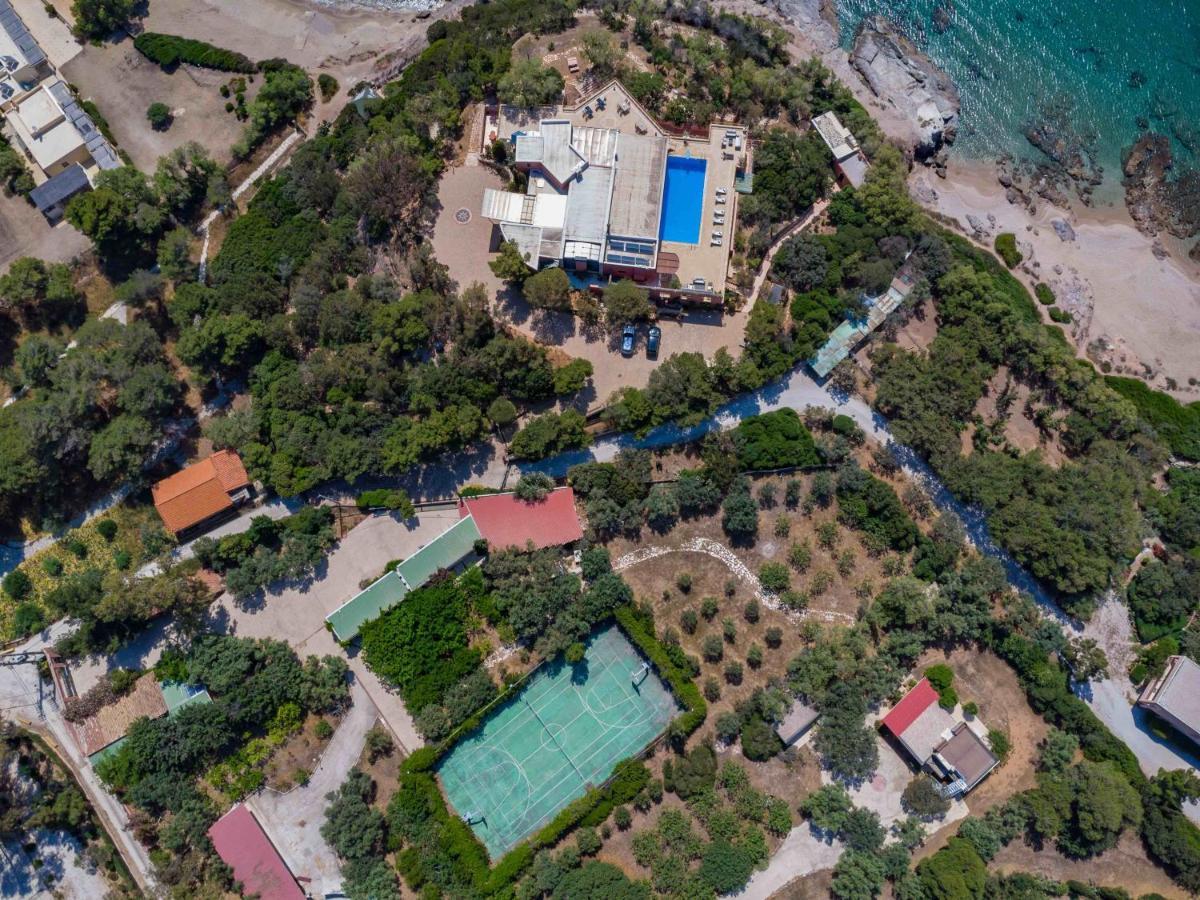 Black Diamond Beachfront Pool Villa Pasithea In Sounio, Athens Соунио Екстериор снимка