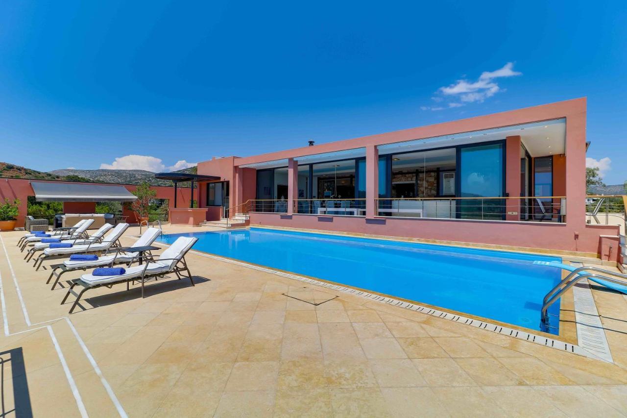 Black Diamond Beachfront Pool Villa Pasithea In Sounio, Athens Соунио Екстериор снимка