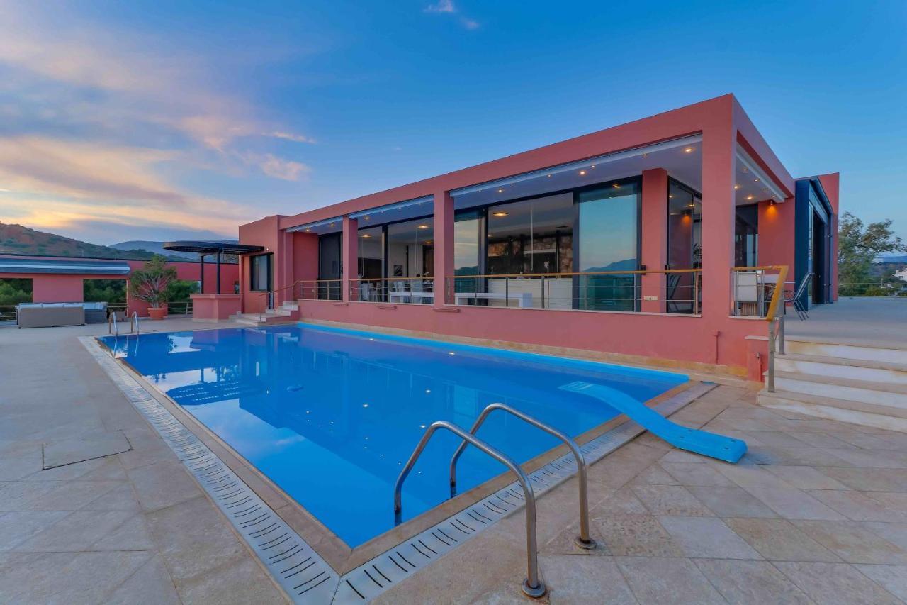 Black Diamond Beachfront Pool Villa Pasithea In Sounio, Athens Соунио Екстериор снимка