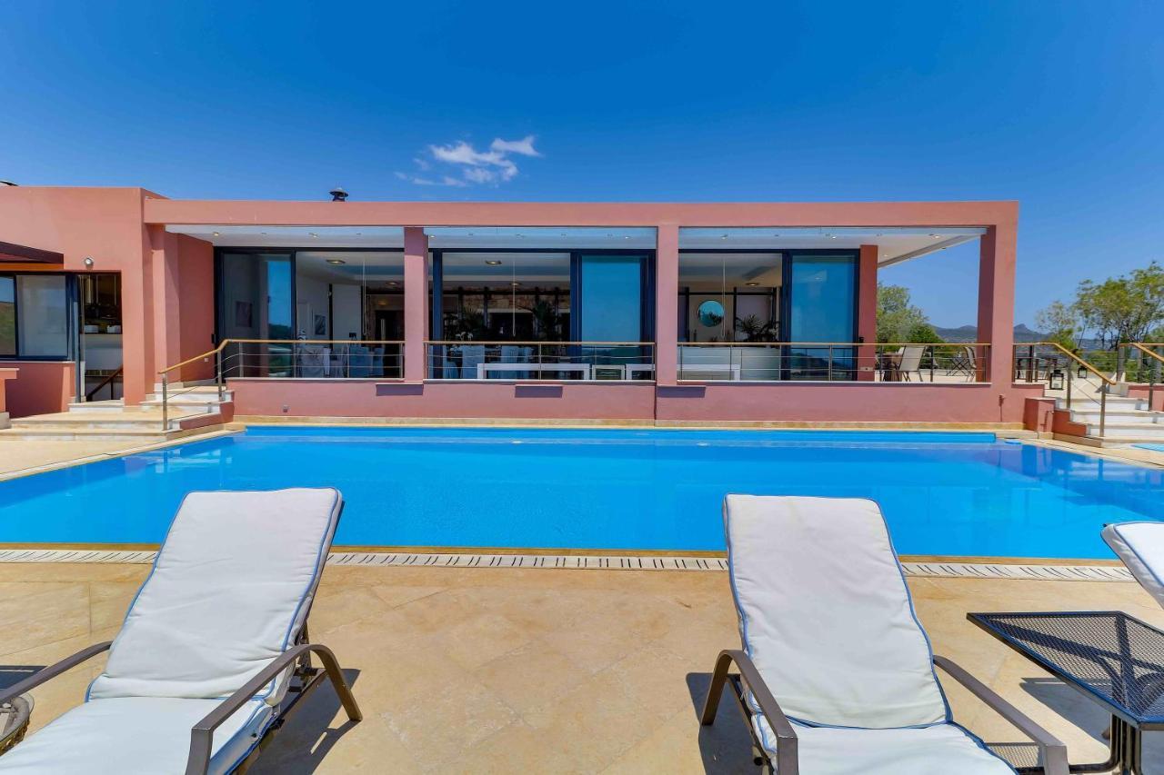 Black Diamond Beachfront Pool Villa Pasithea In Sounio, Athens Соунио Екстериор снимка