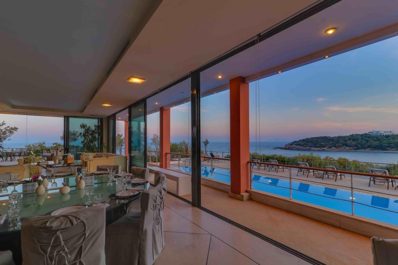 Black Diamond Beachfront Pool Villa Pasithea In Sounio, Athens Соунио Екстериор снимка