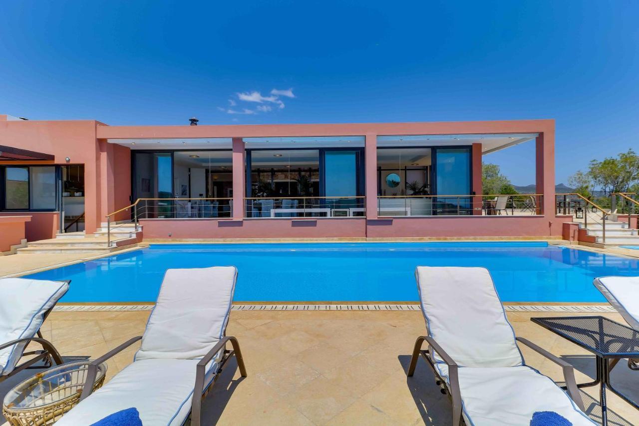 Black Diamond Beachfront Pool Villa Pasithea In Sounio, Athens Соунио Екстериор снимка